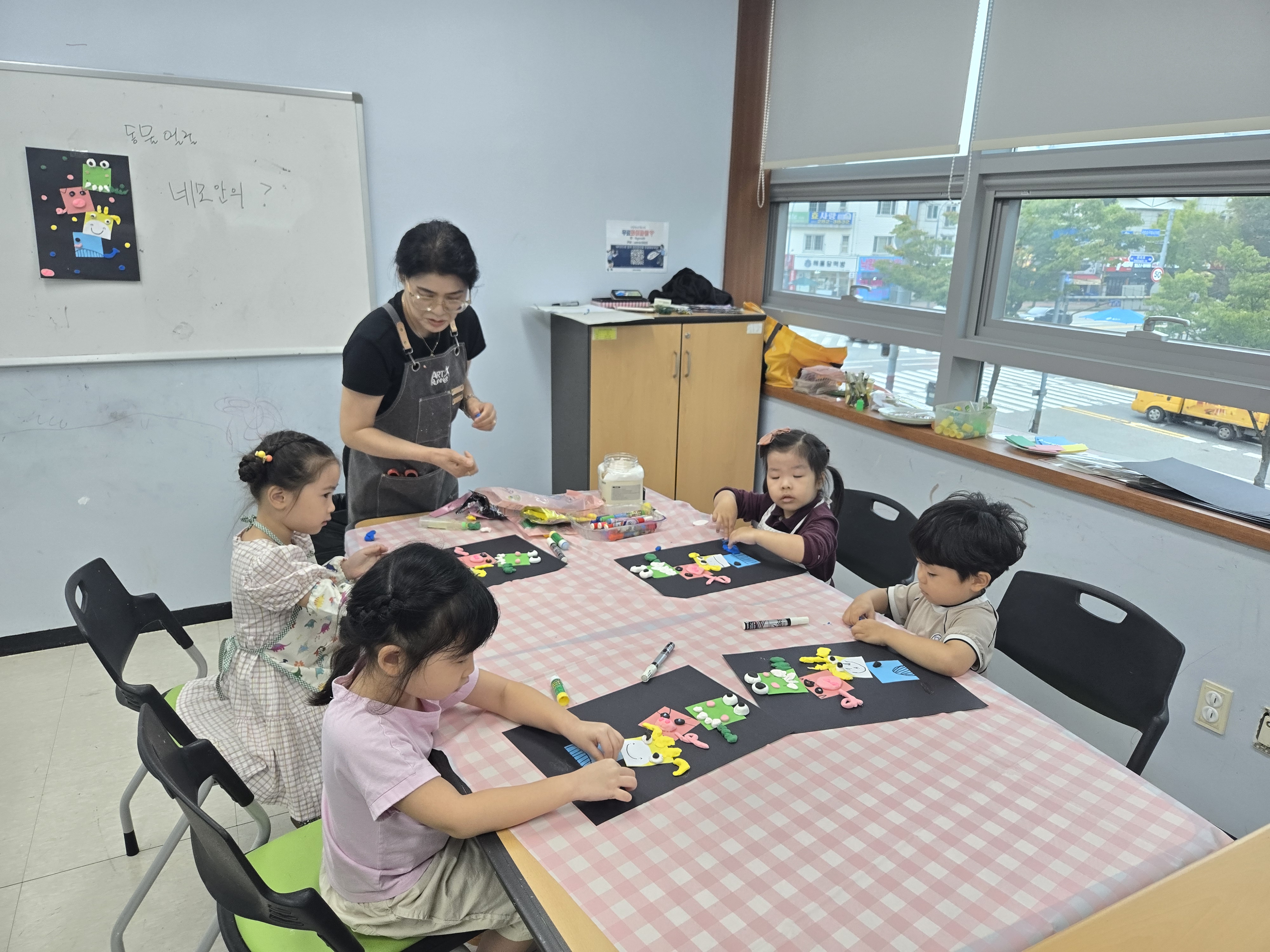 ��������